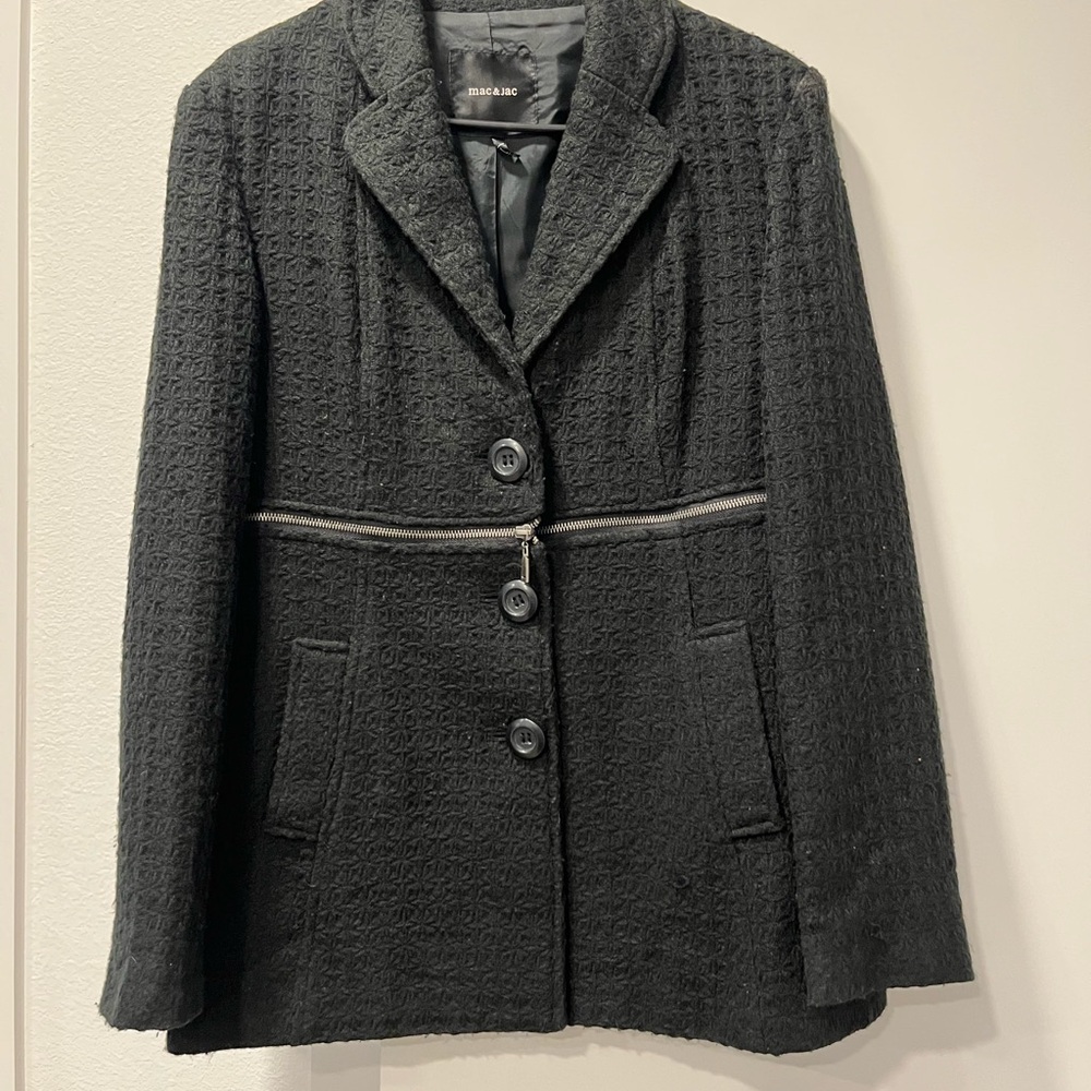 Chic Black Textured Blazer by Mac and Jack Private Label -Boutique find